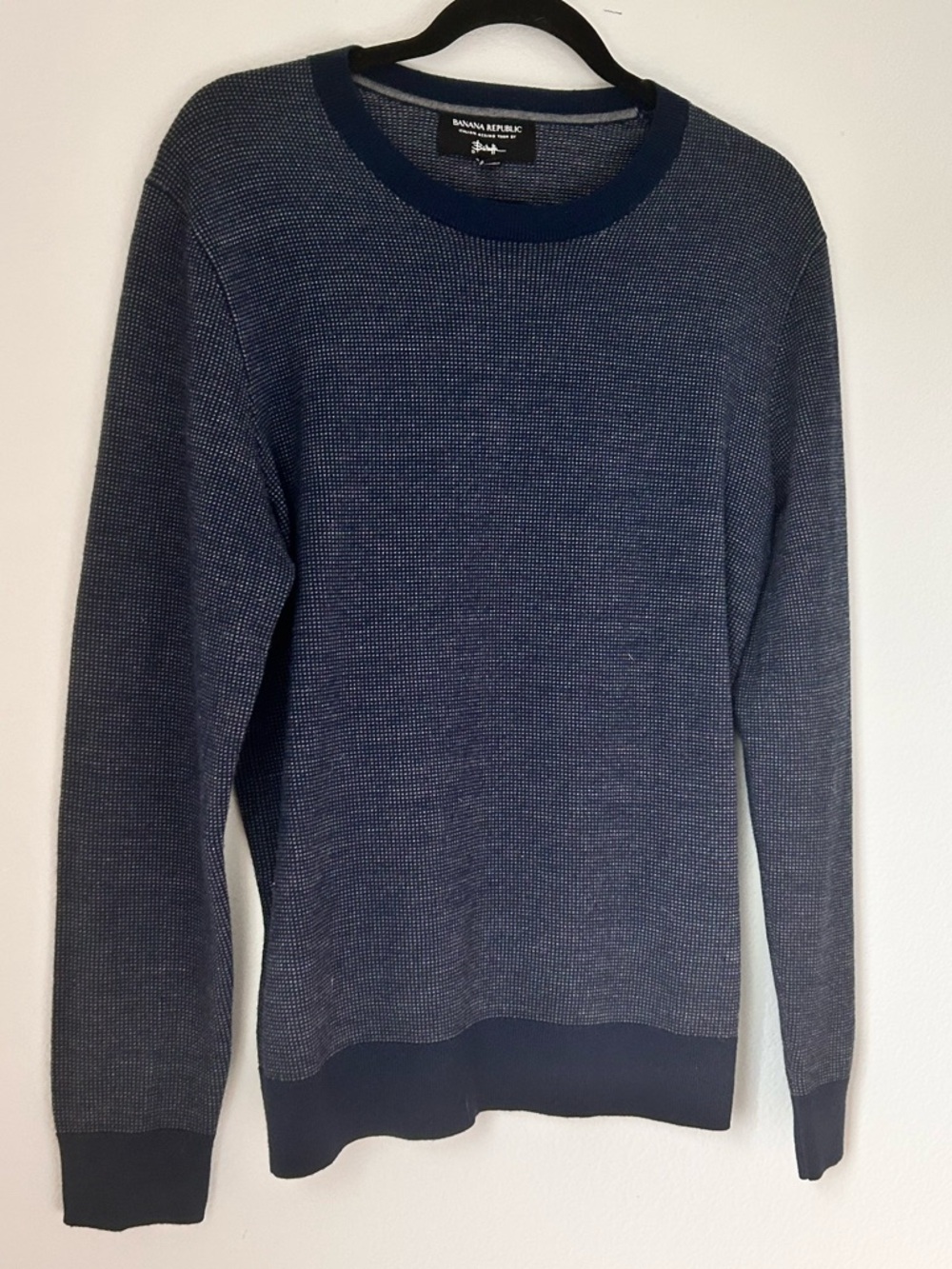 This item is a Banana Republic Baruffa Italian Merino Wool crewneck sweater.